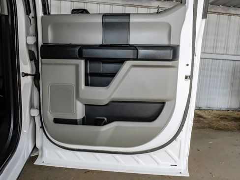 Used 2020 Ford F250 XL w/ Power Equipment Group AWD/4WD image 46