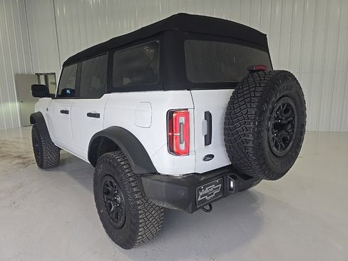 Used 2024 Ford Bronco Wildtrak image 6