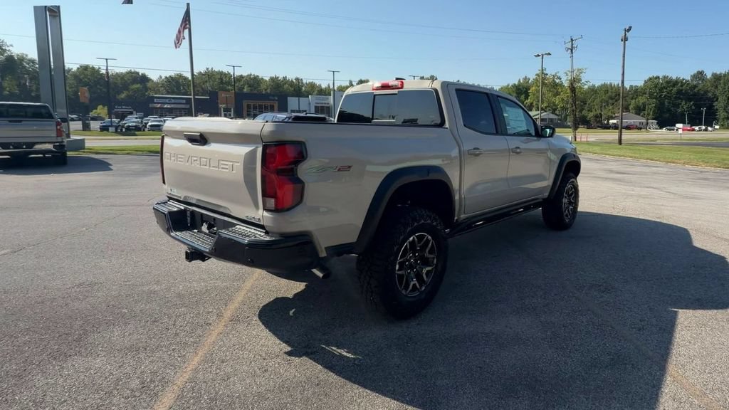 New 2026 Chevrolet Colorado ZR2 w/ Technology Package AWD/4WD image 8