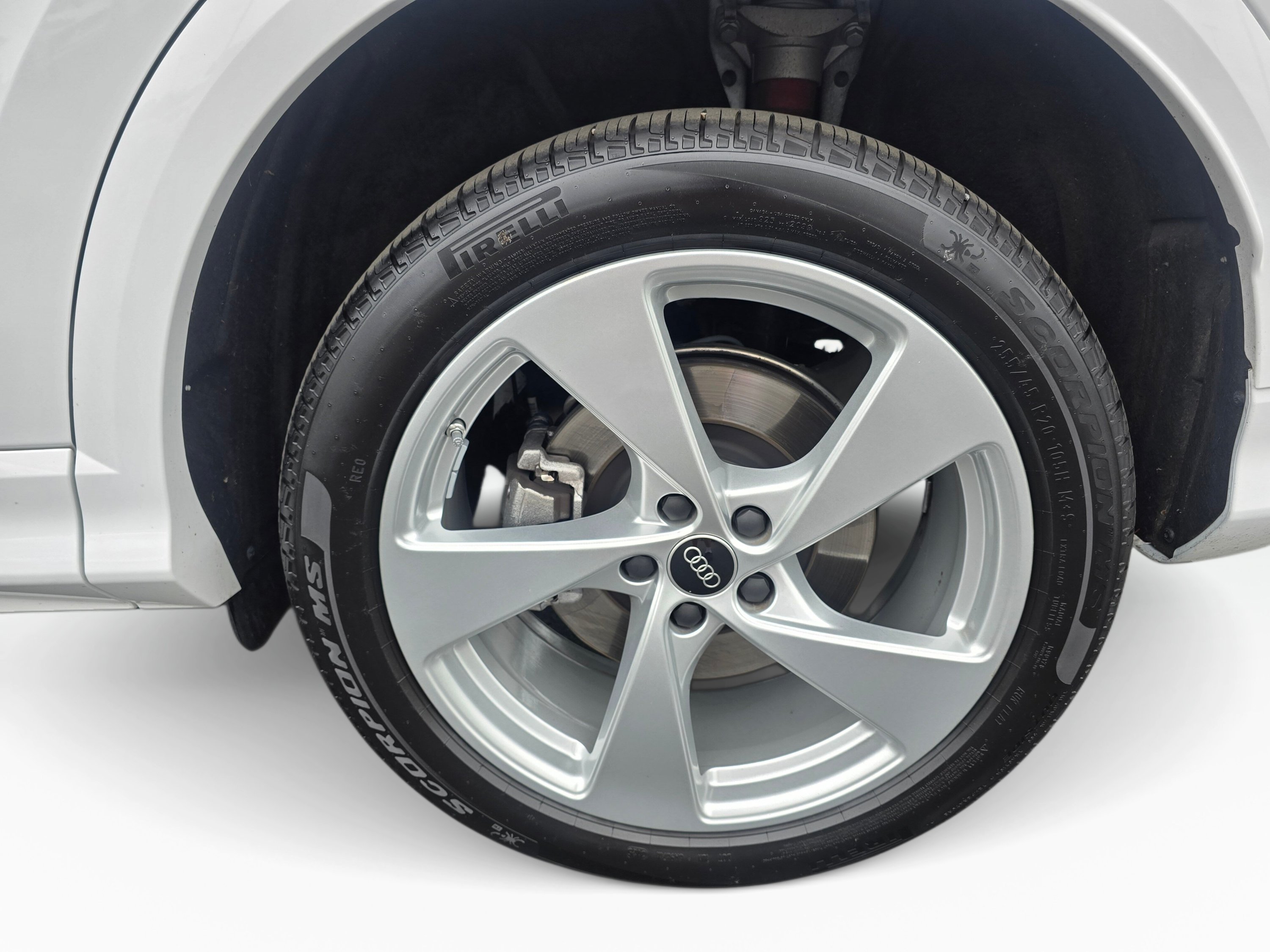 Certified 2025 Audi Q5 Premium Plus w/ Premium Plus AWD/4WD image 20