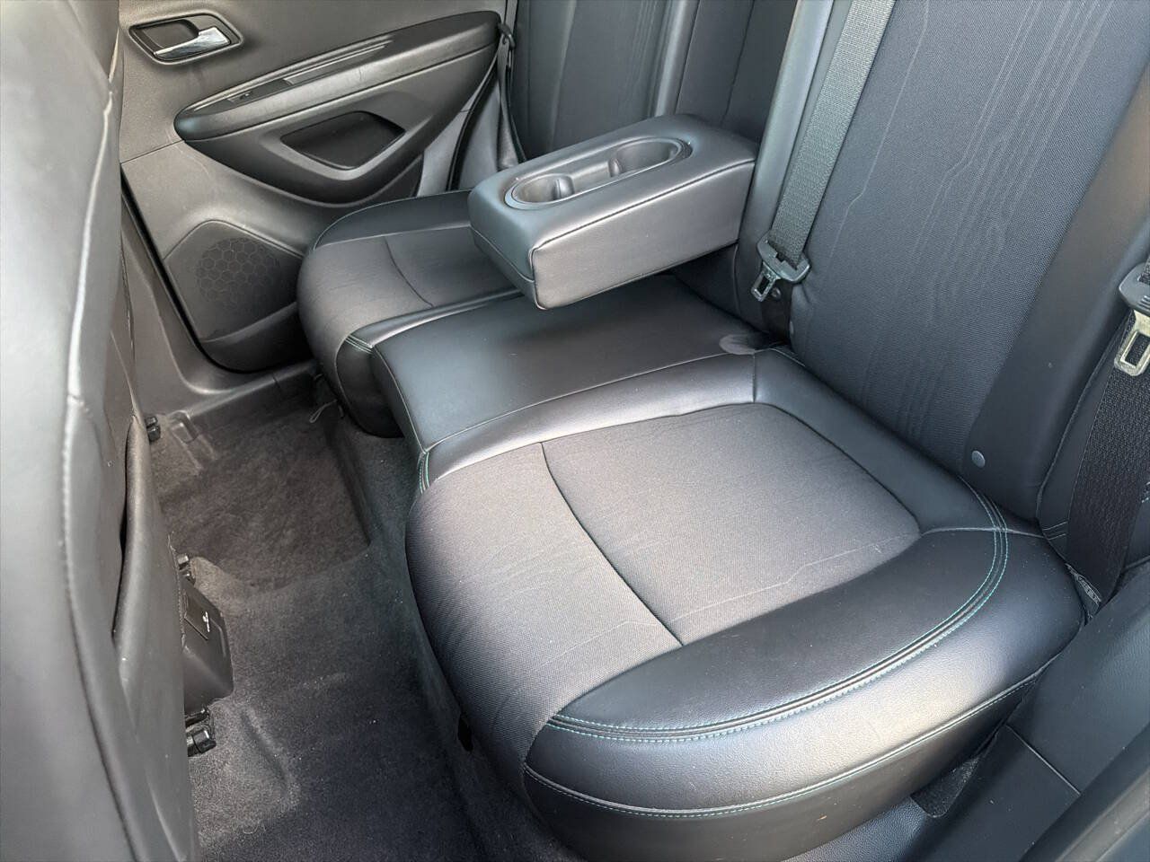 Used 2015 Chevrolet Trax LT w/ LT Plus Package AWD/4WD image 26