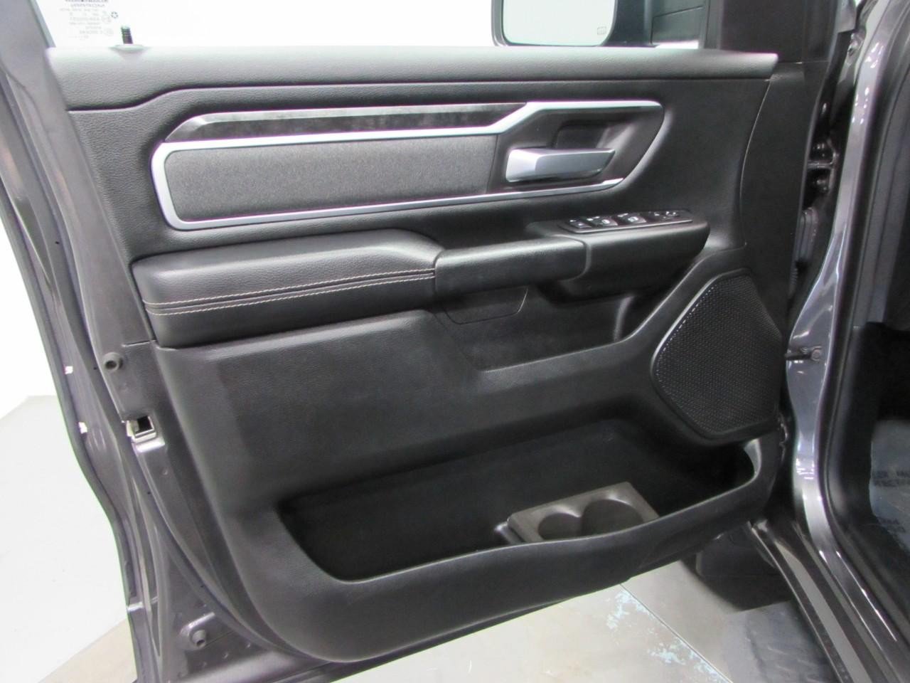 Used 2020 RAM 1500 Big Horn AWD/4WD image 12