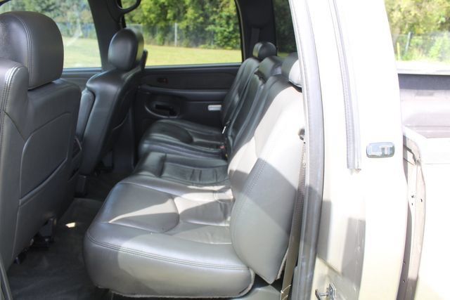 Used 2003 Chevrolet Silverado 2500 LT RWD image 26