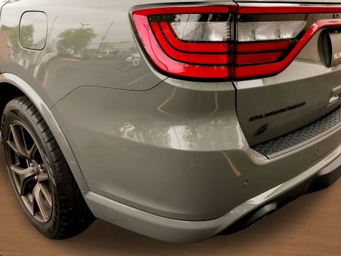 Used 2022 Dodge Durango SRT w/ Black Package AWD/4WD image 9