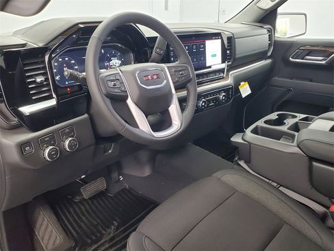 New 2026 GMC Sierra 1500 Elevation image 10