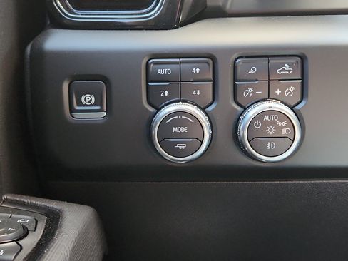 Used 2024 GMC Sierra 1500 AT4X AWD/4WD image 15