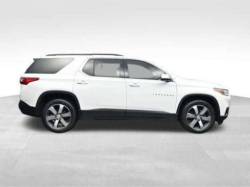 Used 2021 Chevrolet Traverse LT w/ LT Premium Package FWD image 6