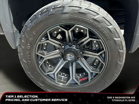 Used 2024 GMC Sierra 2500 Denali w/ Denali Reserve Package AWD/4WD image 32