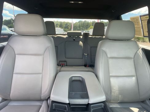 Used 2025 GMC Sierra 1500 SLT AWD/4WD image 27