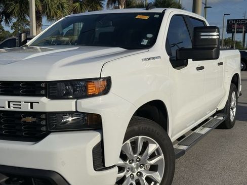 Used 2020 Chevrolet Silverado 1500 Custom w/ Custom Max Trailering Package AWD/4WD image 5