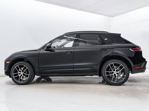 New 2026 Porsche Macan image 2