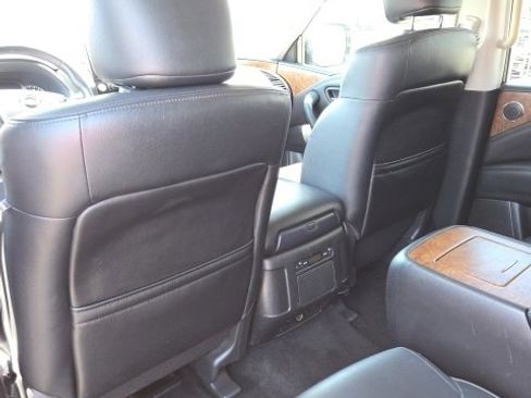 Used 2023 Nissan Armada SL w/ Captain's Chairs Package image 10