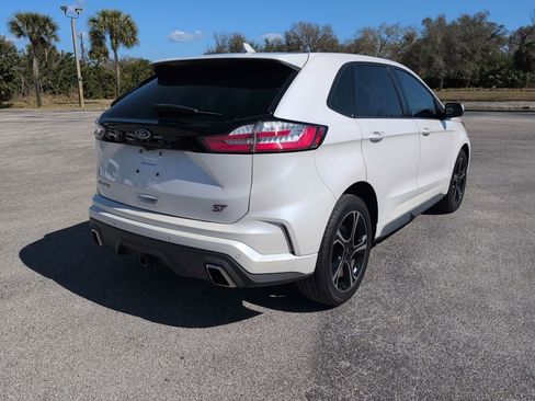 Used 2019 Ford Edge ST w/ Convenience Package image 3