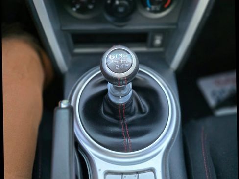 Used 2016 Scion FR-S RWD image 40