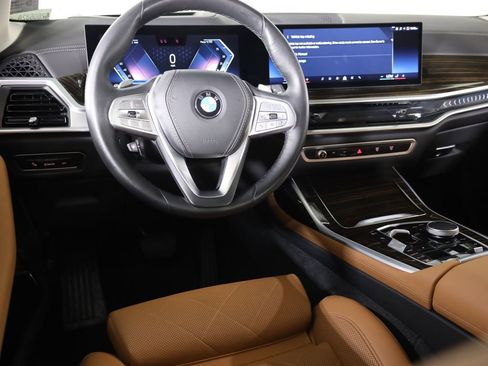 Used 2025 BMW X7 xDrive40i AWD/4WD image 38