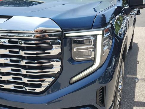 Certified 2023 GMC Sierra 1500 Denali w/ Denali Reserve Package AWD/4WD image 11