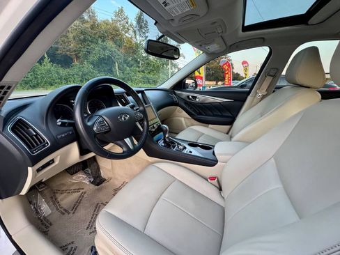 Used 2015 INFINITI Q50 Premium RWD image 9