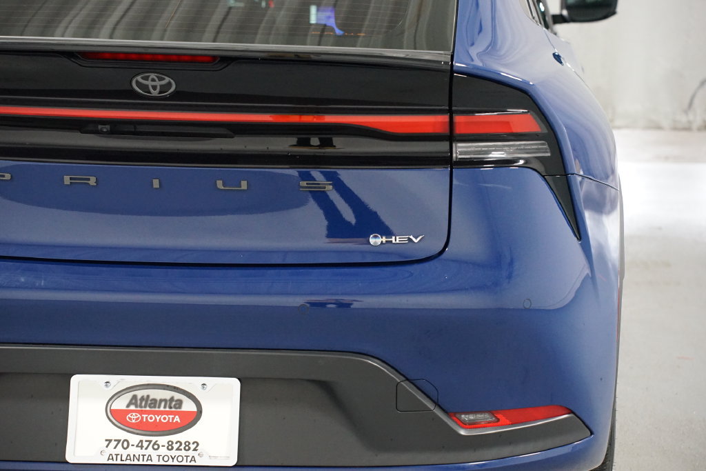 Certified 2024 Toyota Prius LE FWD image 10