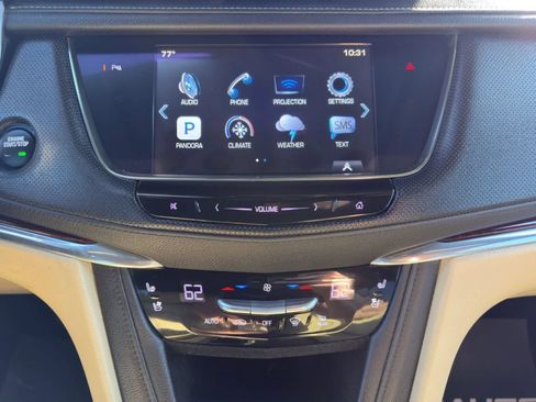 Used 2017 Cadillac XT5 Premium Luxury FWD image 21