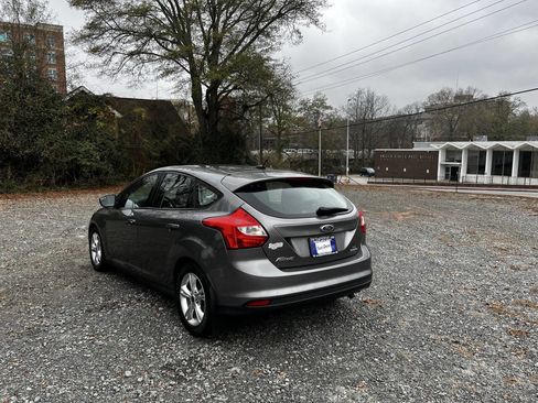 Used 2014 Ford Focus SE image 4
