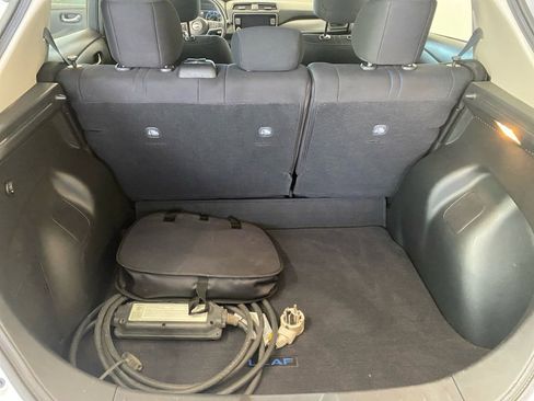 Used 2023 Nissan Leaf S image 29