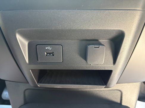 Used 2020 Ford F150 XL w/ Equipment Group 101A Mid AWD/4WD image 18