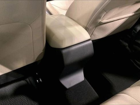 Used 2023 Subaru Impreza Premium image 34