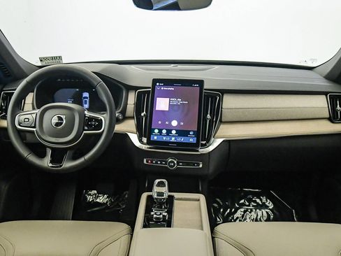 Certified 2026 Volvo XC90 B6 Plus AWD/4WD image 15