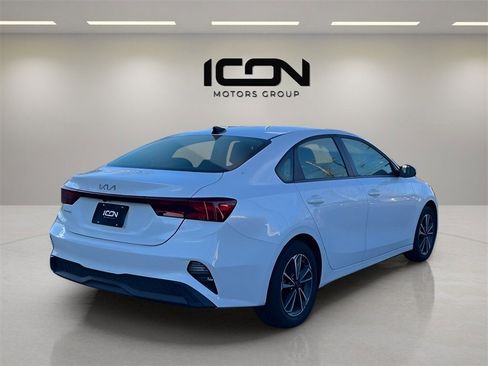 Used 2024 Kia Forte LXS image 5