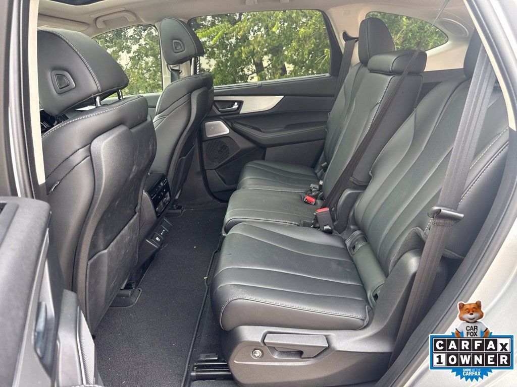 Used 2026 Acura MDX w/ Technology Package FWD image 25