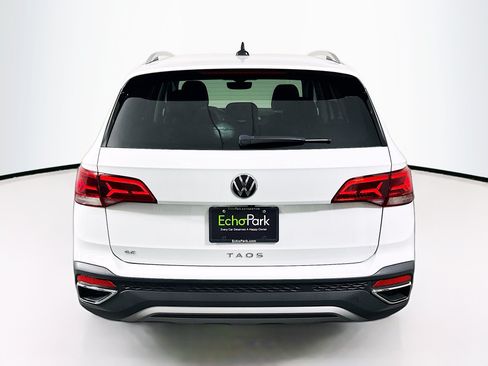 Used 2023 Volkswagen Taos SE FWD image 7