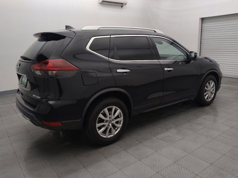 Used 2019 Nissan Rogue SV image 9
