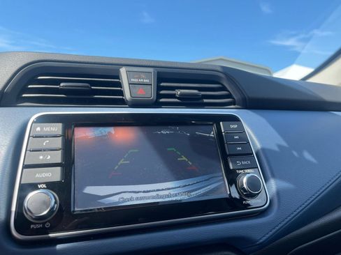 Used 2025 Nissan Versa SV FWD image 24