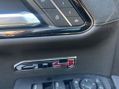 Used 2025 GMC Sierra 1500 AT4 w/ AT4 Premium Package AWD/4WD image 8
