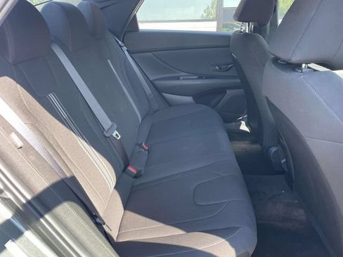 Certified 2025 Hyundai Elantra Sport FWD image 10