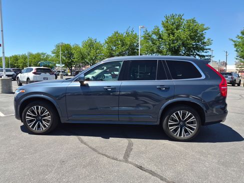 Used 2021 Volvo XC90 T5 Momentum w/ Climate Package AWD/4WD image 9