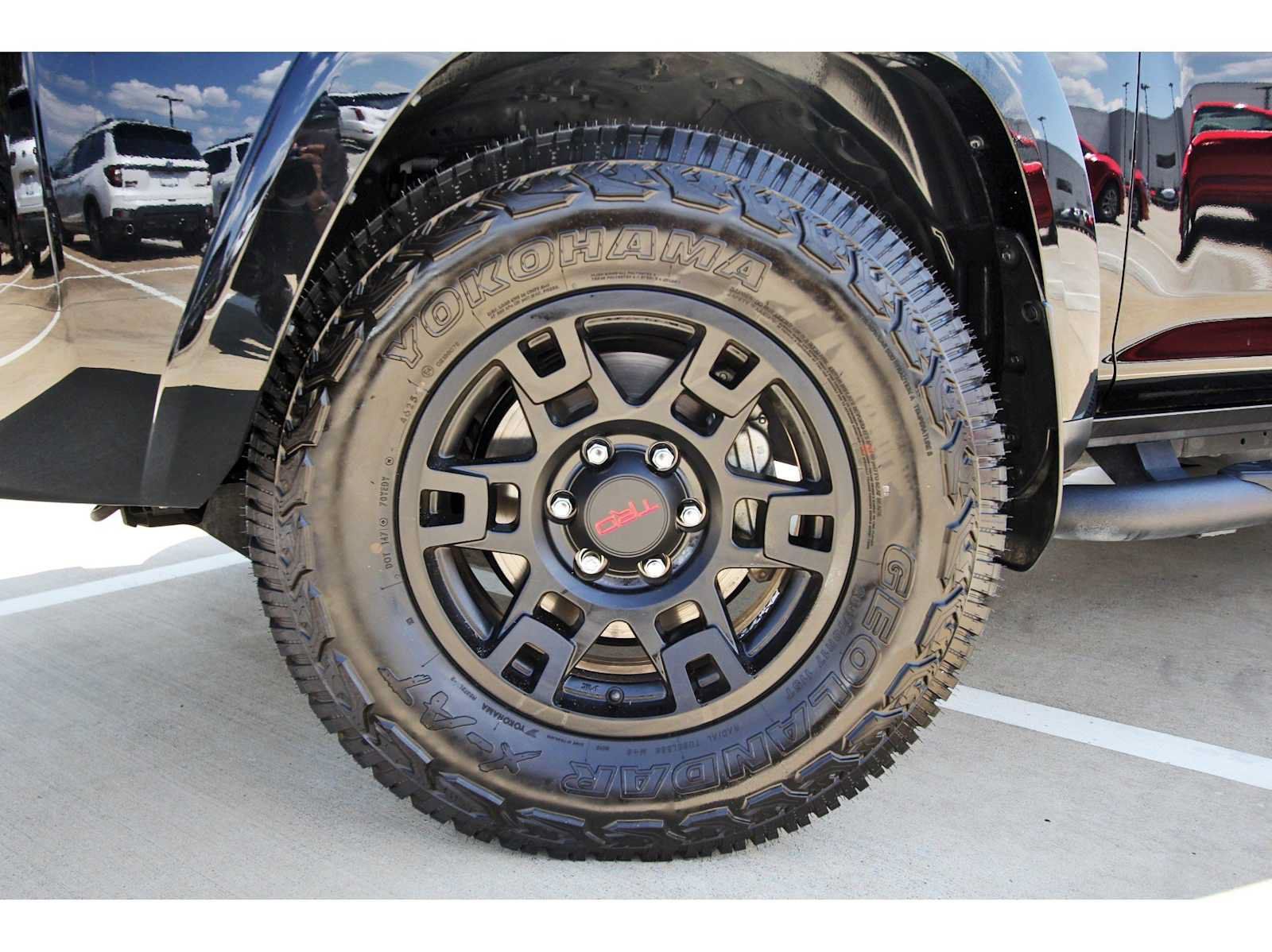 Used 2023 Toyota 4Runner SR5 Premium w/ Moonroof Package RWD image 30