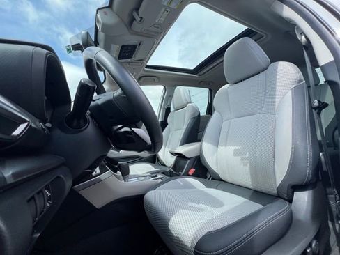Used 2020 Subaru Forester Premium AWD/4WD image 16