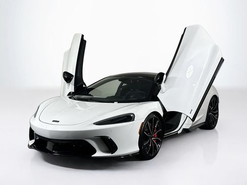 Used 2026 McLaren GTS RWD image 21