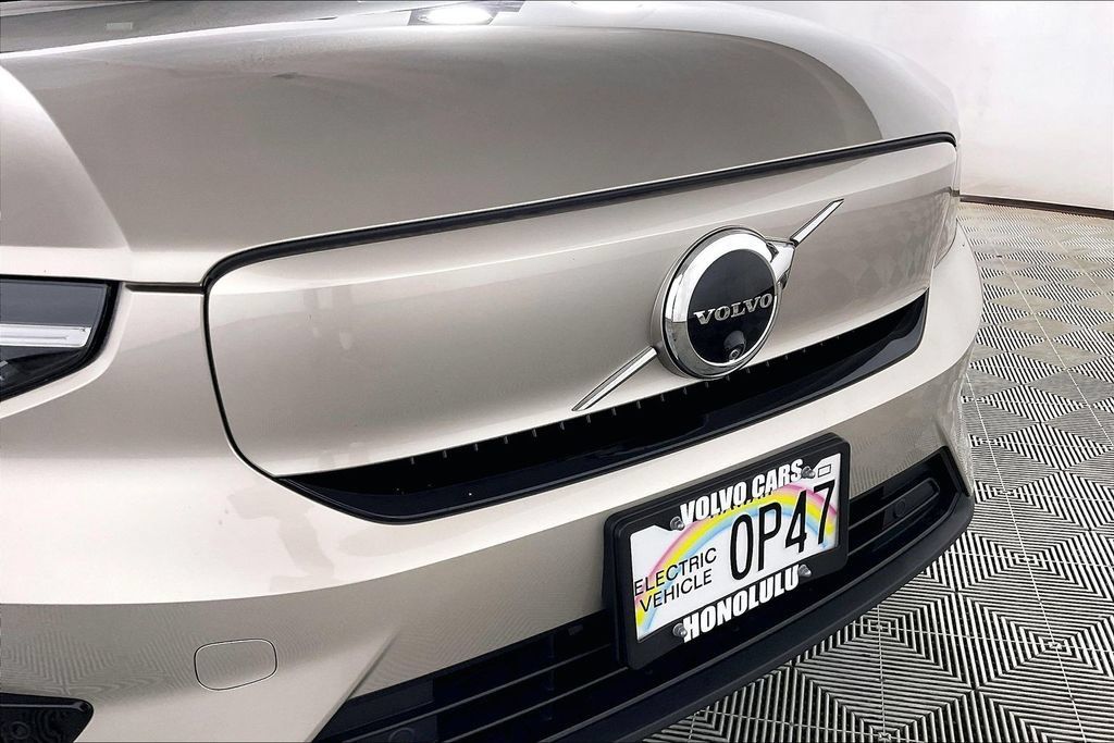 Used 2024 Volvo XC40 Recharge Ultimate w/ Protection Package Premier AWD/4WD image 30