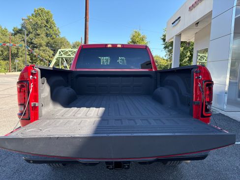 Certified 2026 RAM 2500 Big Horn AWD/4WD image 11
