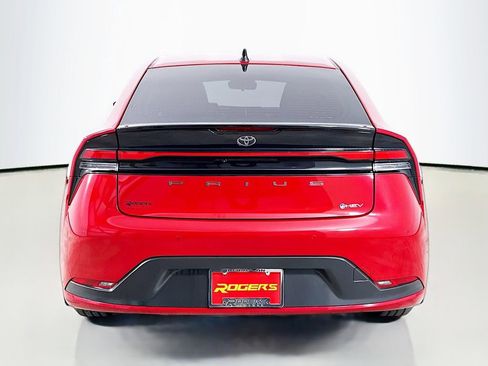 Used 2026 Toyota Prius LE image 7