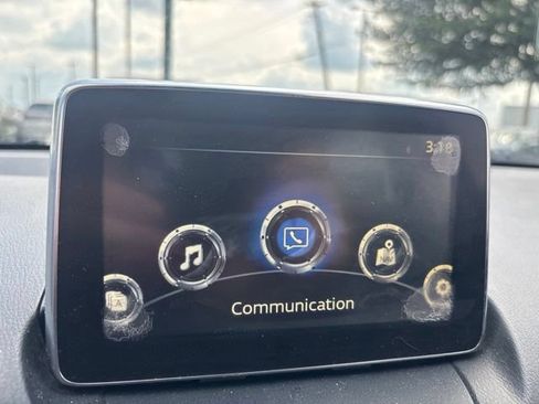 Used 2018 Toyota Yaris iA FWD image 3