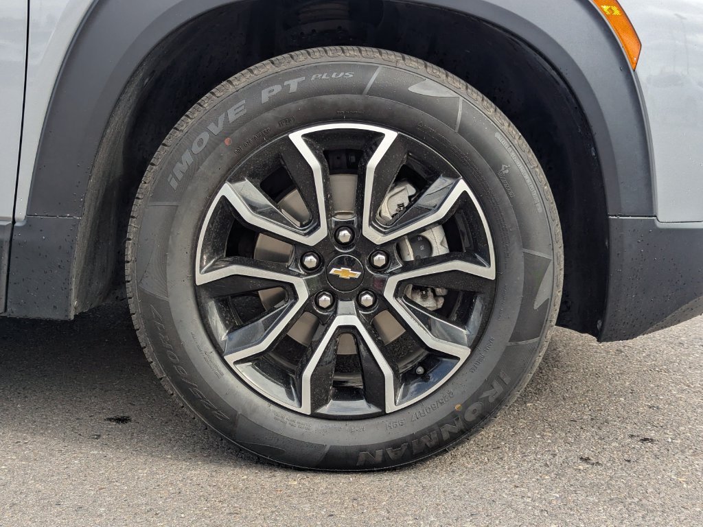 Used 2023 Chevrolet TrailBlazer ACTIV w/ Sun and Liftgate Package FWD image 48