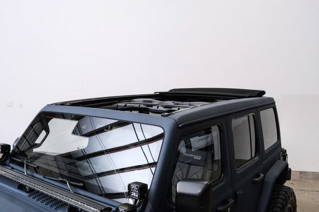 Used 2024 Jeep Wrangler Unlimited Rubicon 392 AWD/4WD image 2