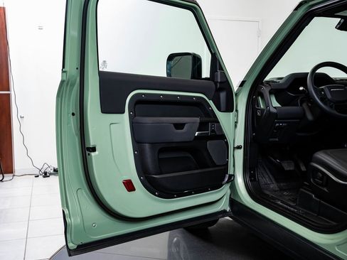 Used 2023 Land Rover Defender 110 75th Limited Edition image 29