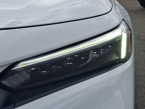 Used 2023 Honda Civic Sport image 9