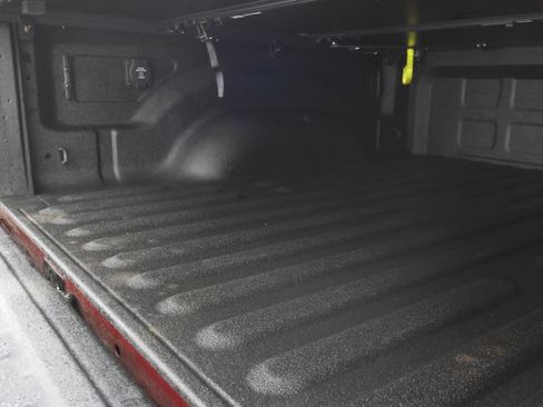 Used 2024 RAM 2500 Laramie AWD/4WD image 5
