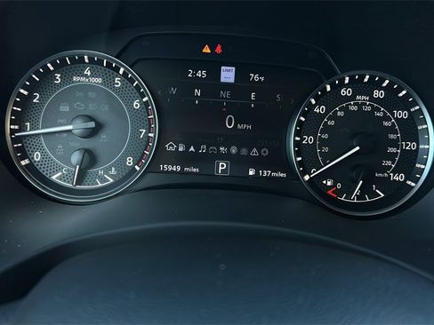 Used 2024 Nissan Armada Platinum w/ Captain's Chairs Package image 25