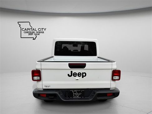New 2026 Jeep Gladiator Sport image 5